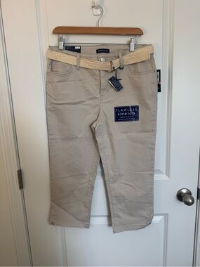 Bundle of 2 Bandolini Women's Capri Jeans